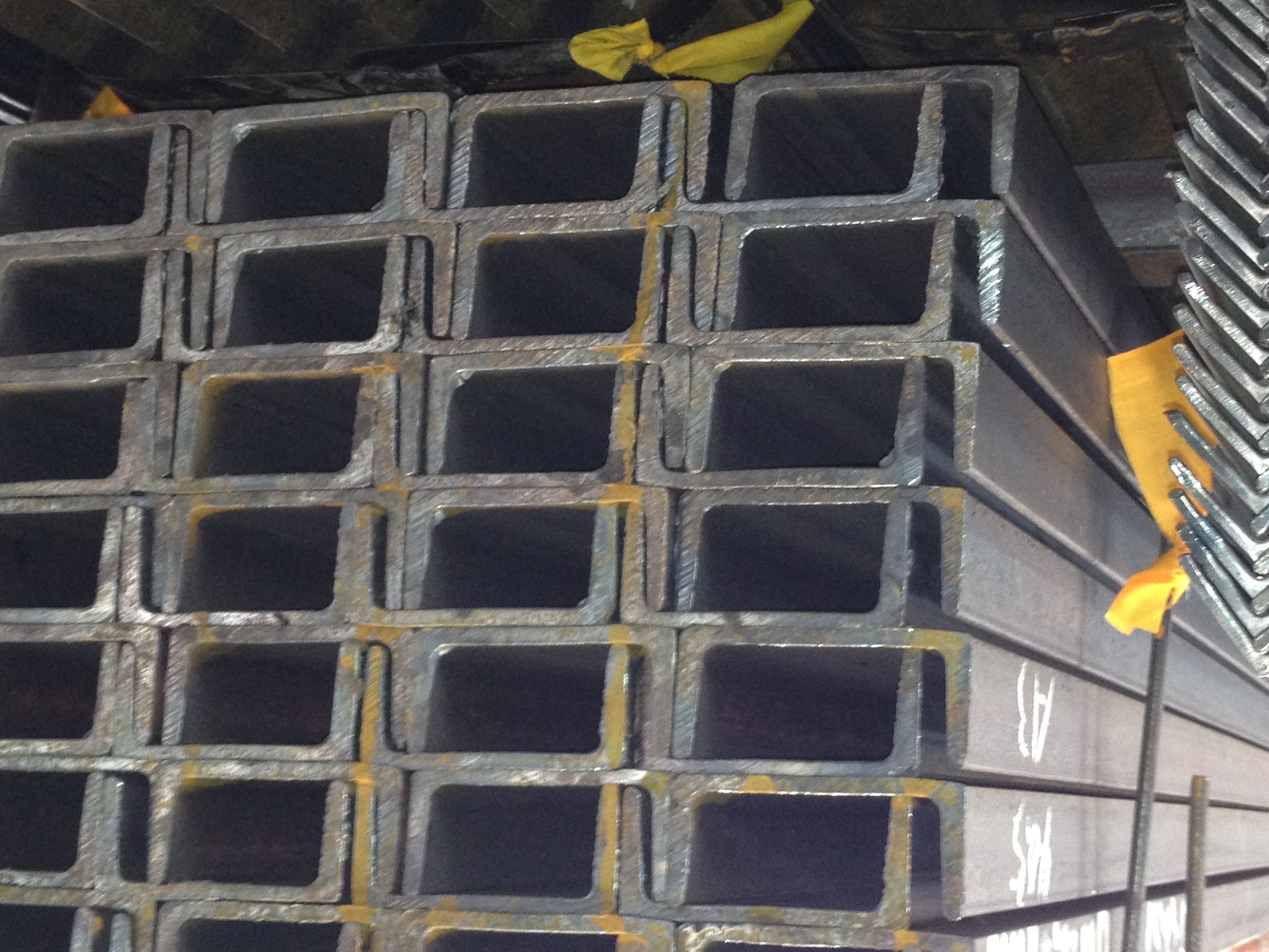 蘭州槽鋼，甘肅槽鋼，槽鋼，蘭州國標槽鋼，蘭州非標槽鋼